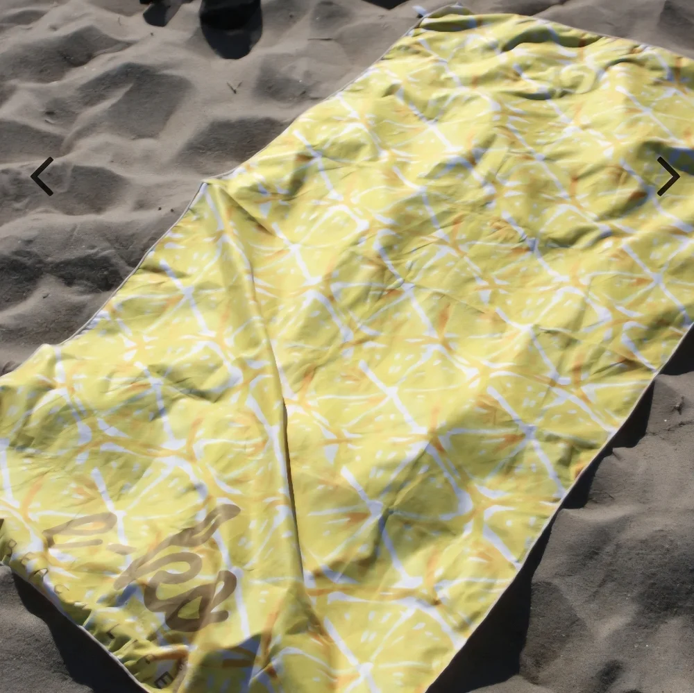 NEW E-ko Beach Life Recycled Lemon Print Microfiber Beach Towel with Mesh Bag